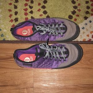 So cute trendy light weight shoes 👟